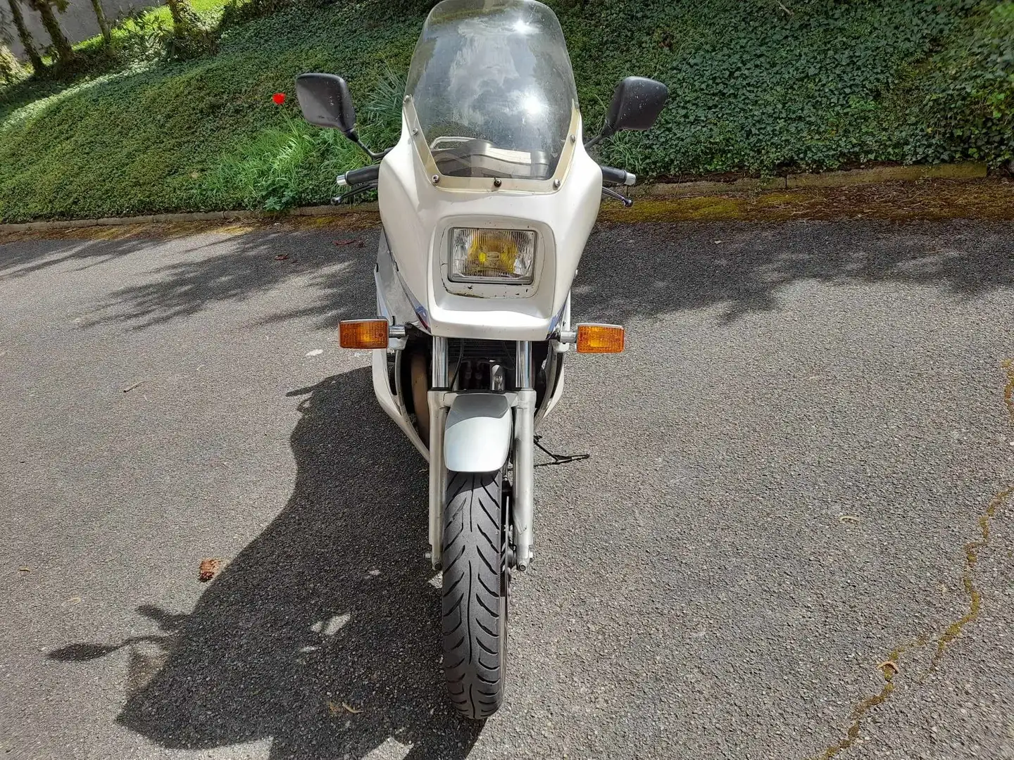 Yamaha XJ 900 bijela - 1