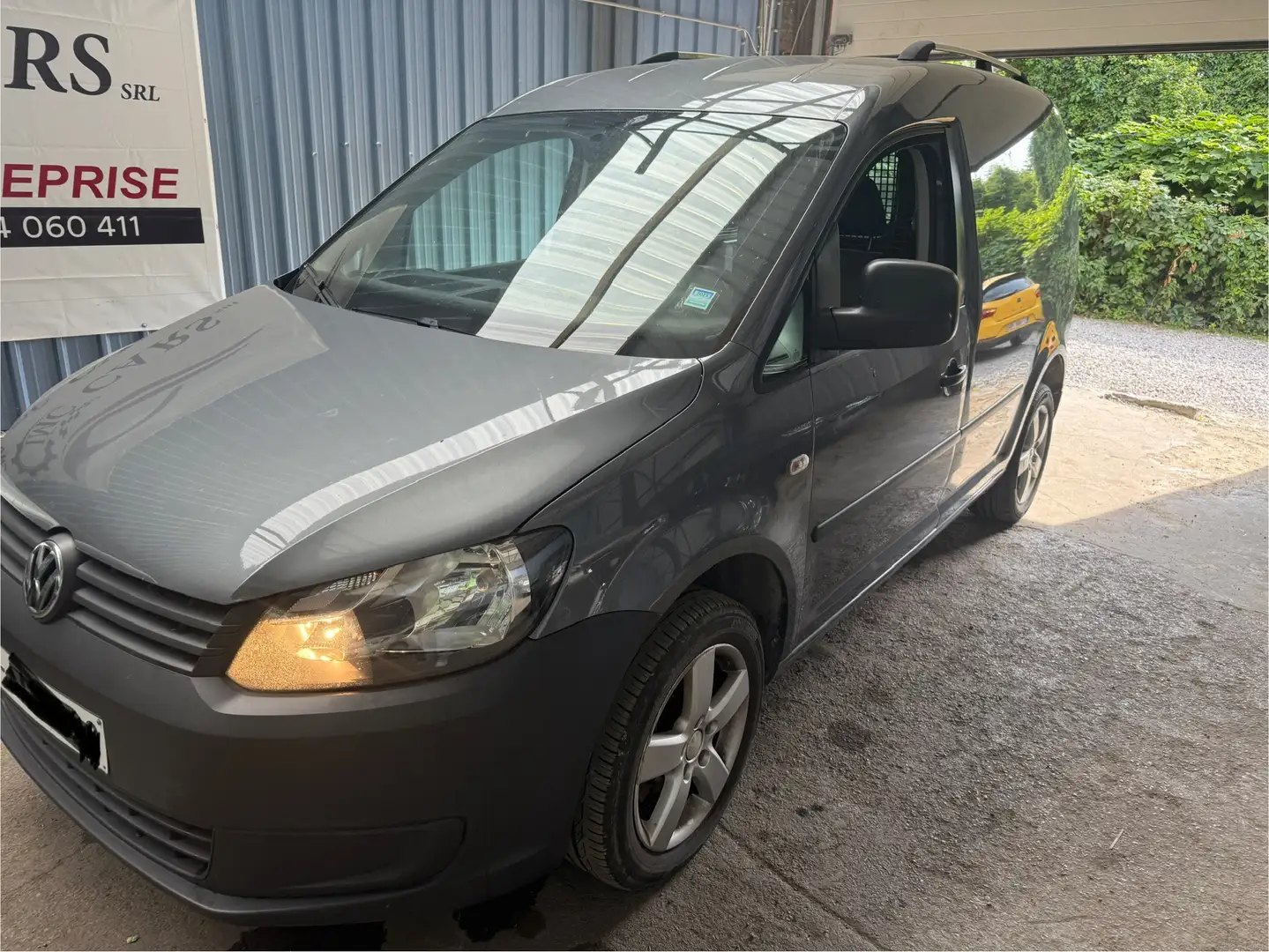 Volkswagen Caddy Life 1.6 CR TDi Highline Noir - 1