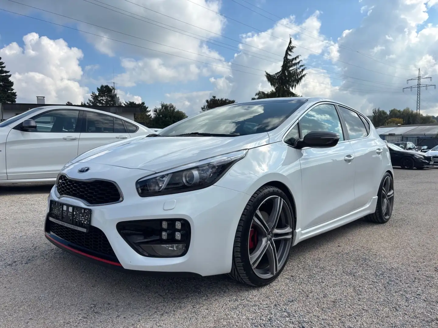 Kia Ceed / cee'd Ceed GT, Alcantara,Kamera,78.022km,TOP Blanc - 1