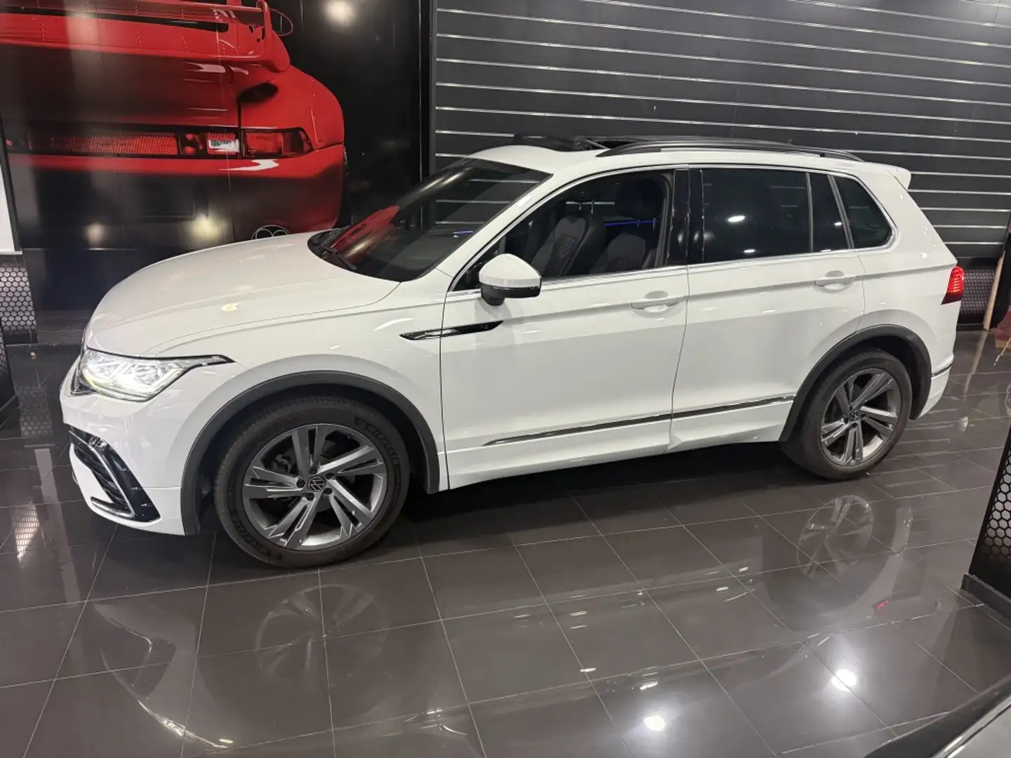 Volkswagen Tiguan 2.0TDI R-Line DSG 110kW Blanco - 2