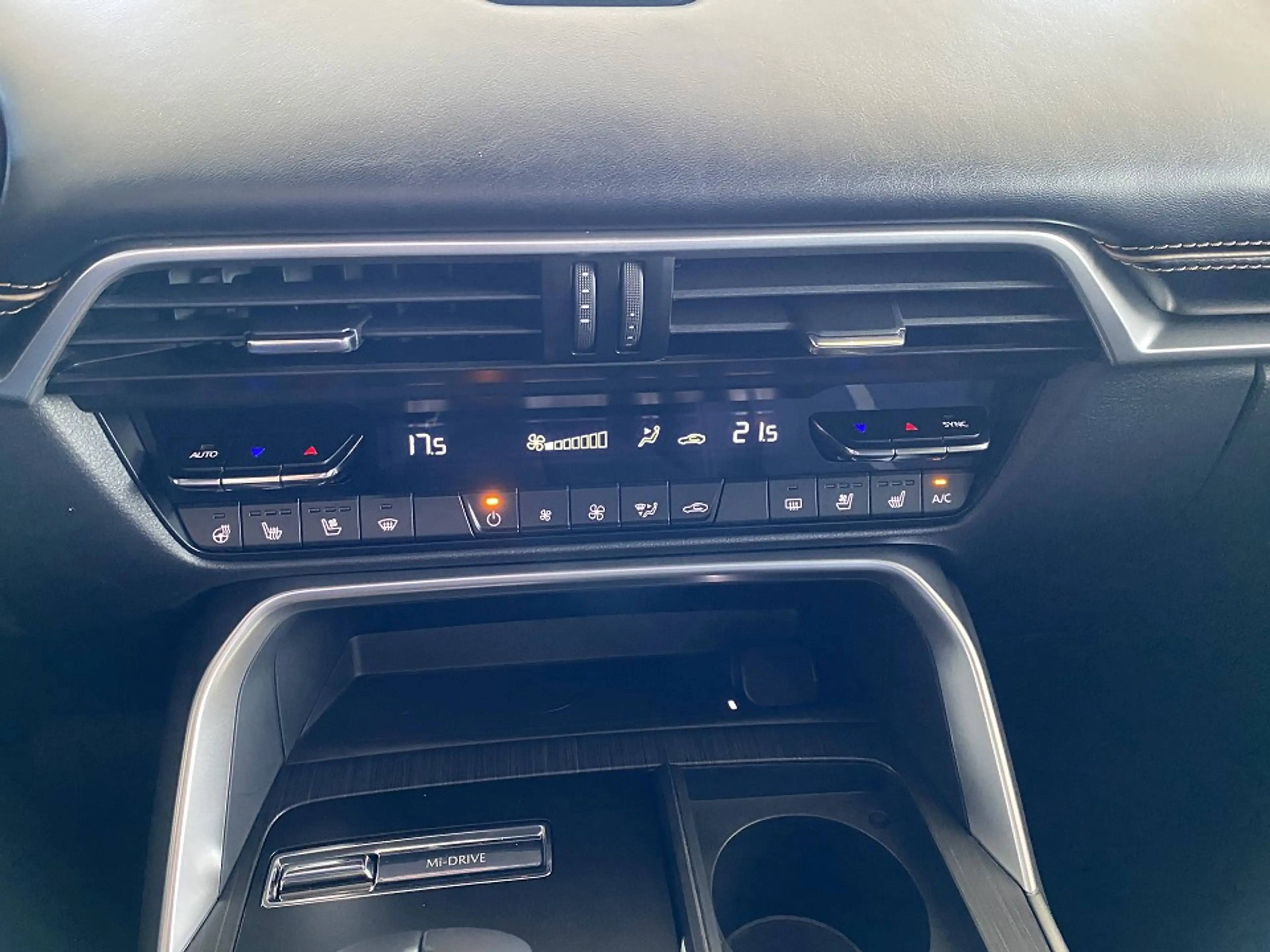 Mazda CX-60 3.3 AWD Homura Plus AUTOMATIK Matrix, Pano, Leder, — photo 10