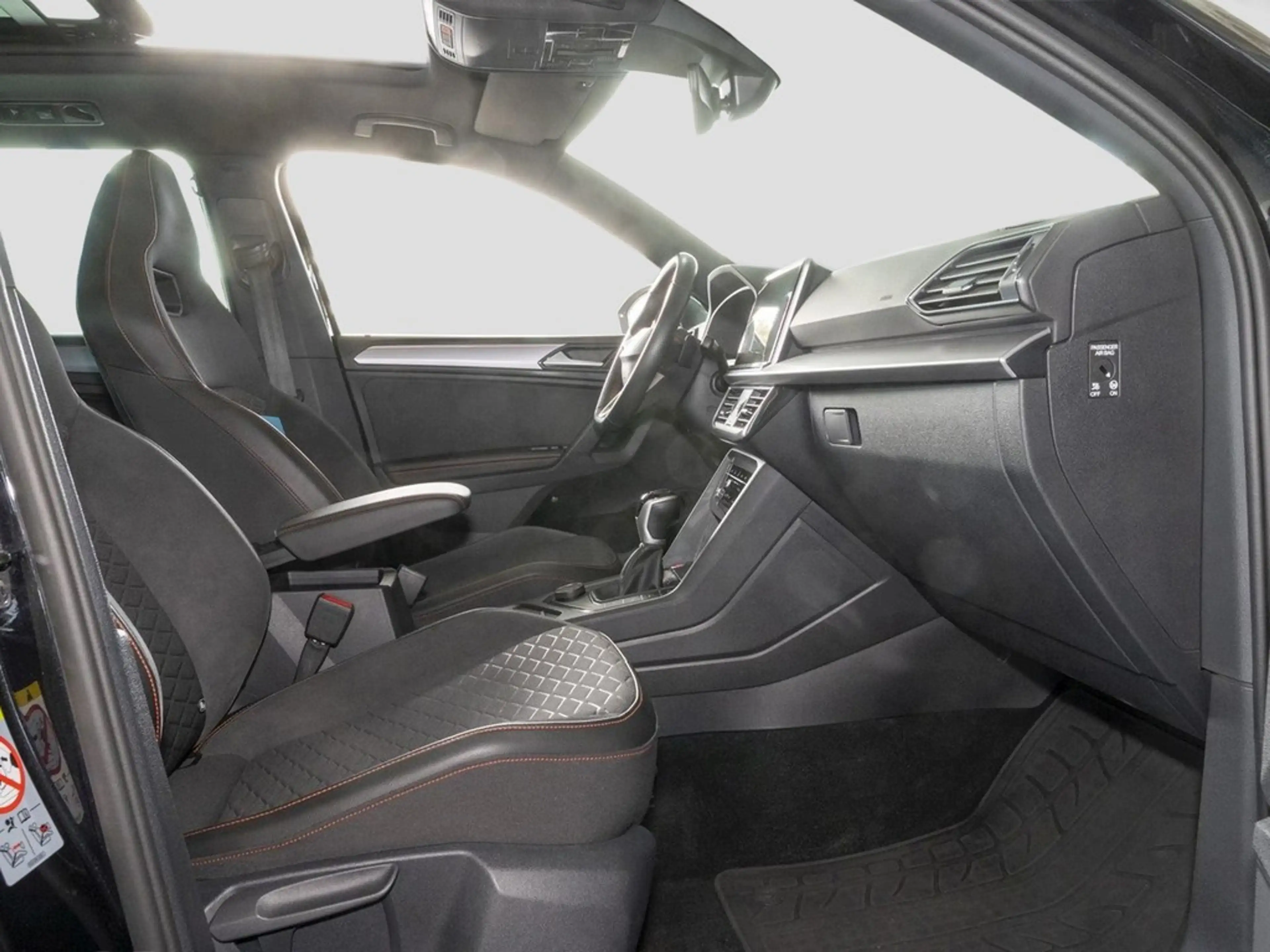 SEAT Tarraco 1.4 TSI DSG e-Hybrid FR 20" Navi Pano ACC — photo 8