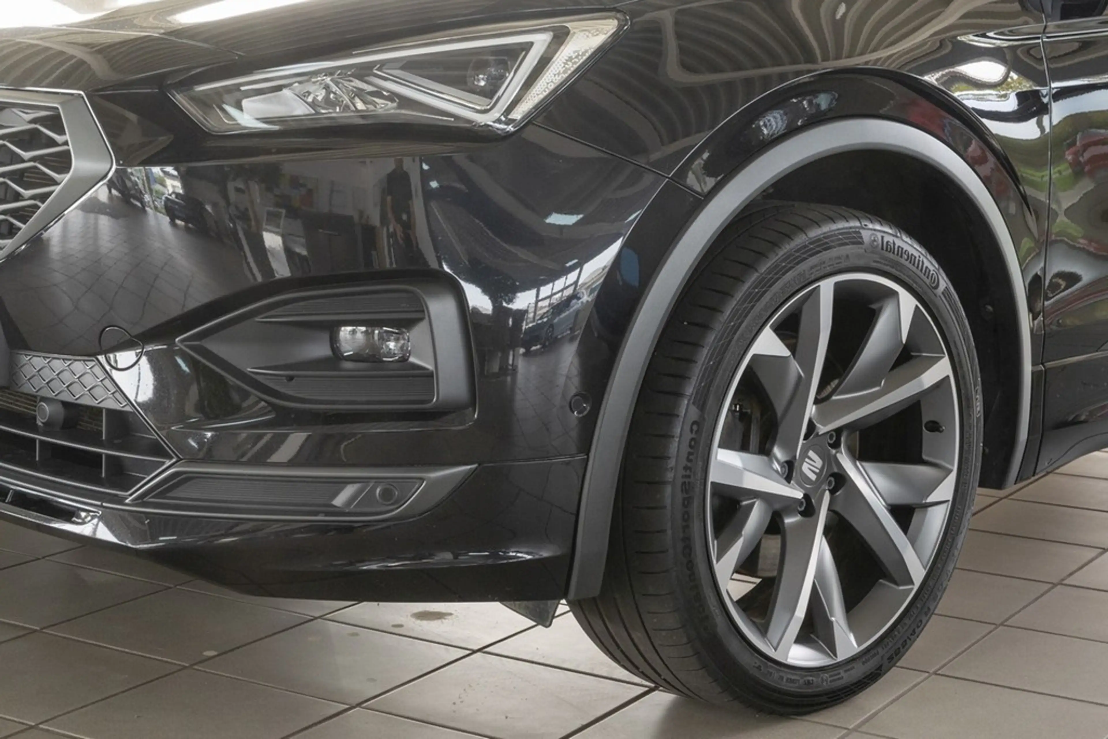SEAT Tarraco 1.4 TSI DSG e-Hybrid FR 20" Navi Pano ACC — photo 6