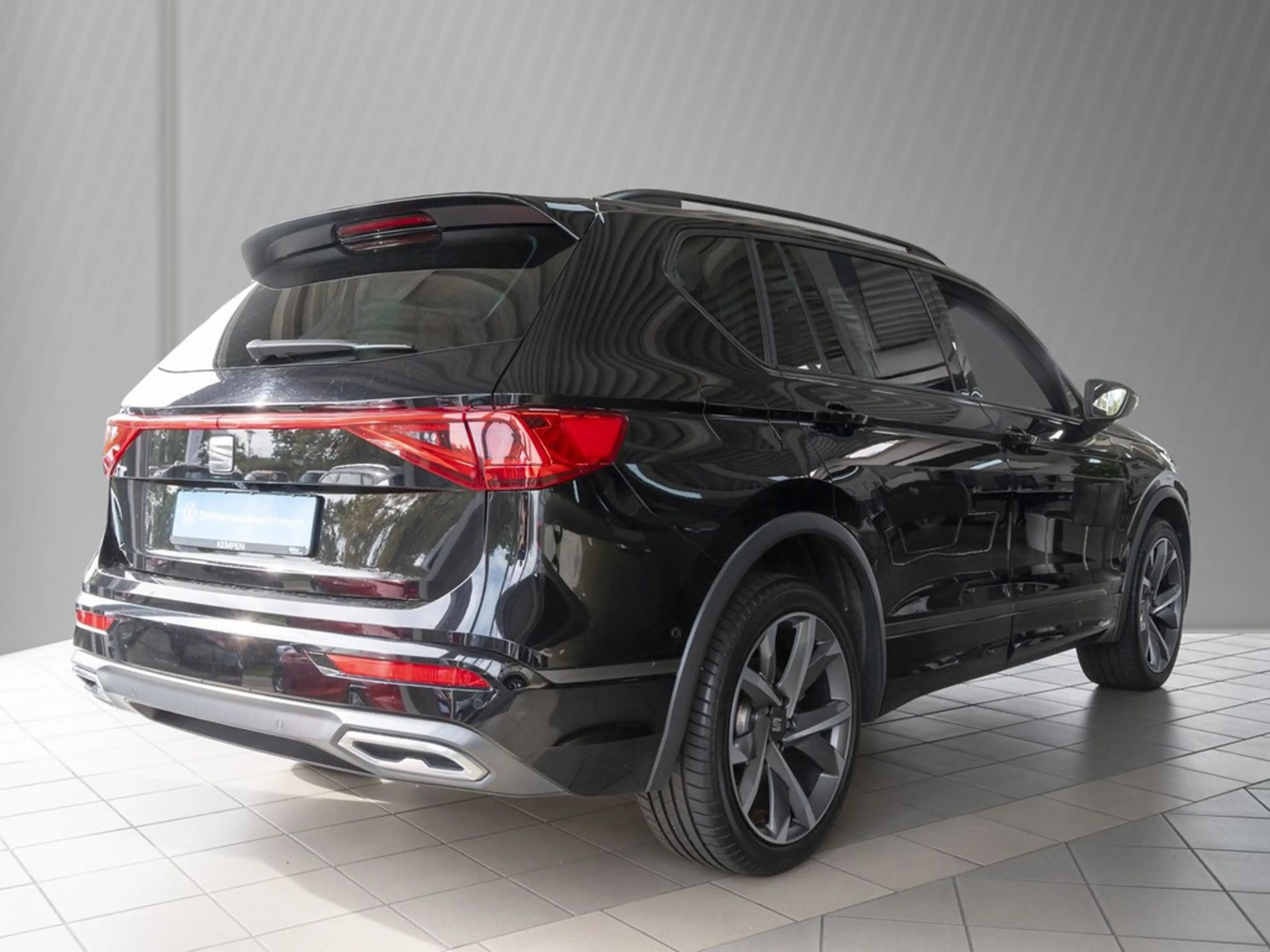 SEAT Tarraco 1.4 TSI DSG e-Hybrid FR 20" Navi Pano ACC — photo 4