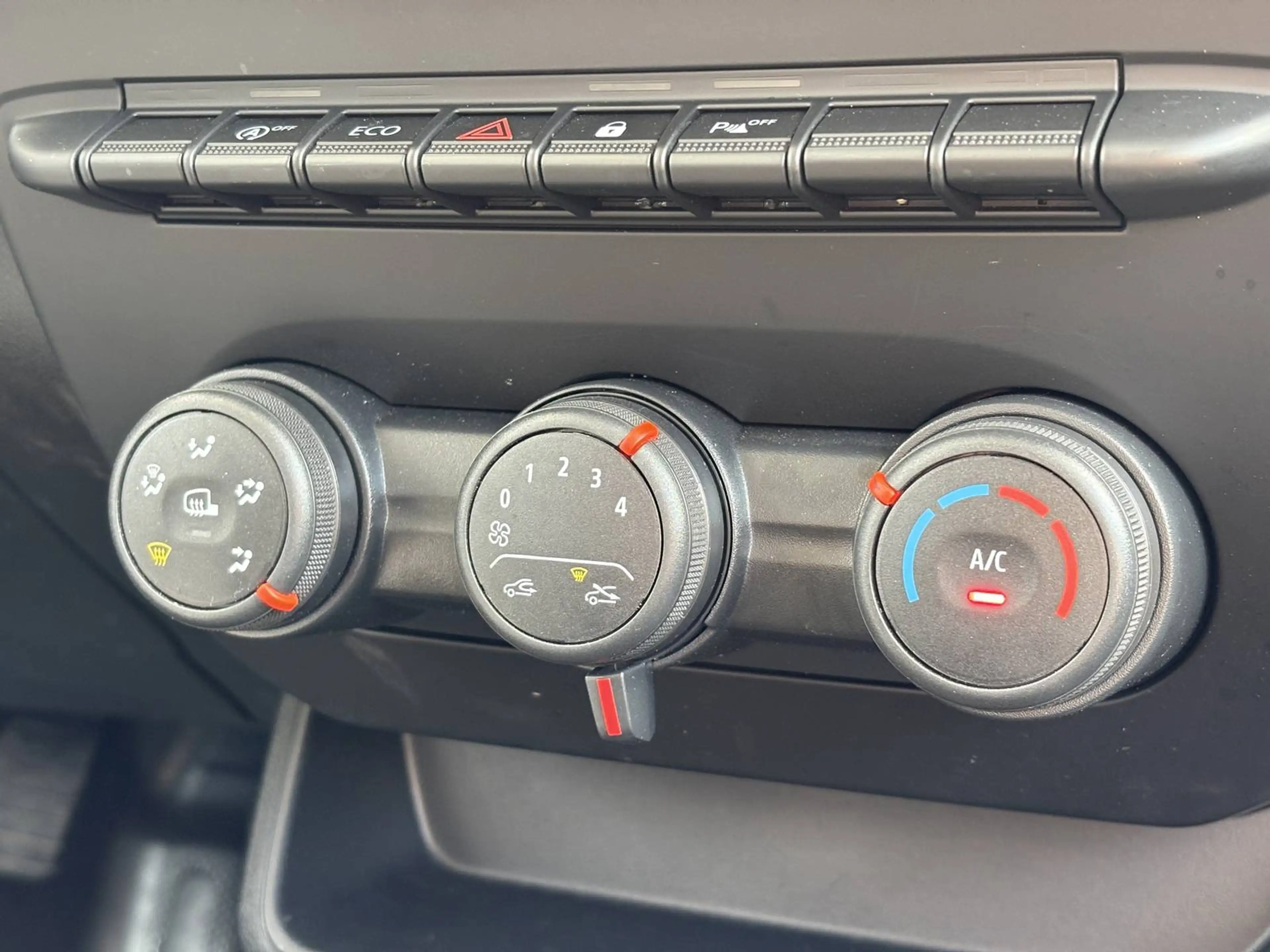 Renault Express 1.3 TCe Navi / Airco / Sensoren/ — photo 15
