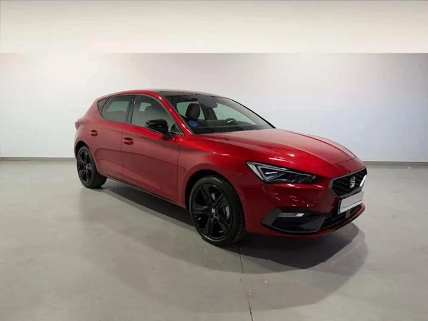 SEAT Leon 1.5 PHEV 150KW S/S FR XM DSG 5P Rojo - 1