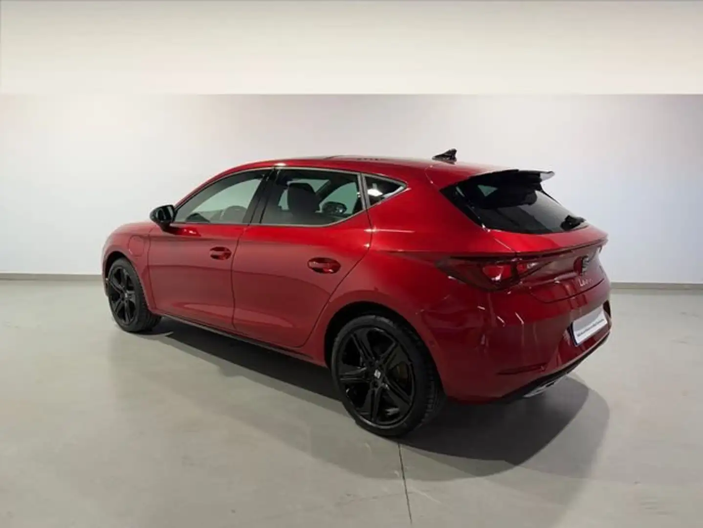 SEAT Leon 1.5 PHEV 150KW S/S FR XM DSG 5P Rojo - 2