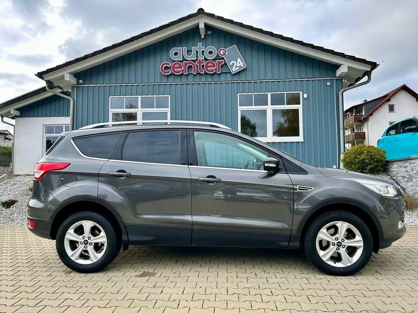 Ford Kuga Sync Edition°Navi°PDC°2.Hand° Grau - 2