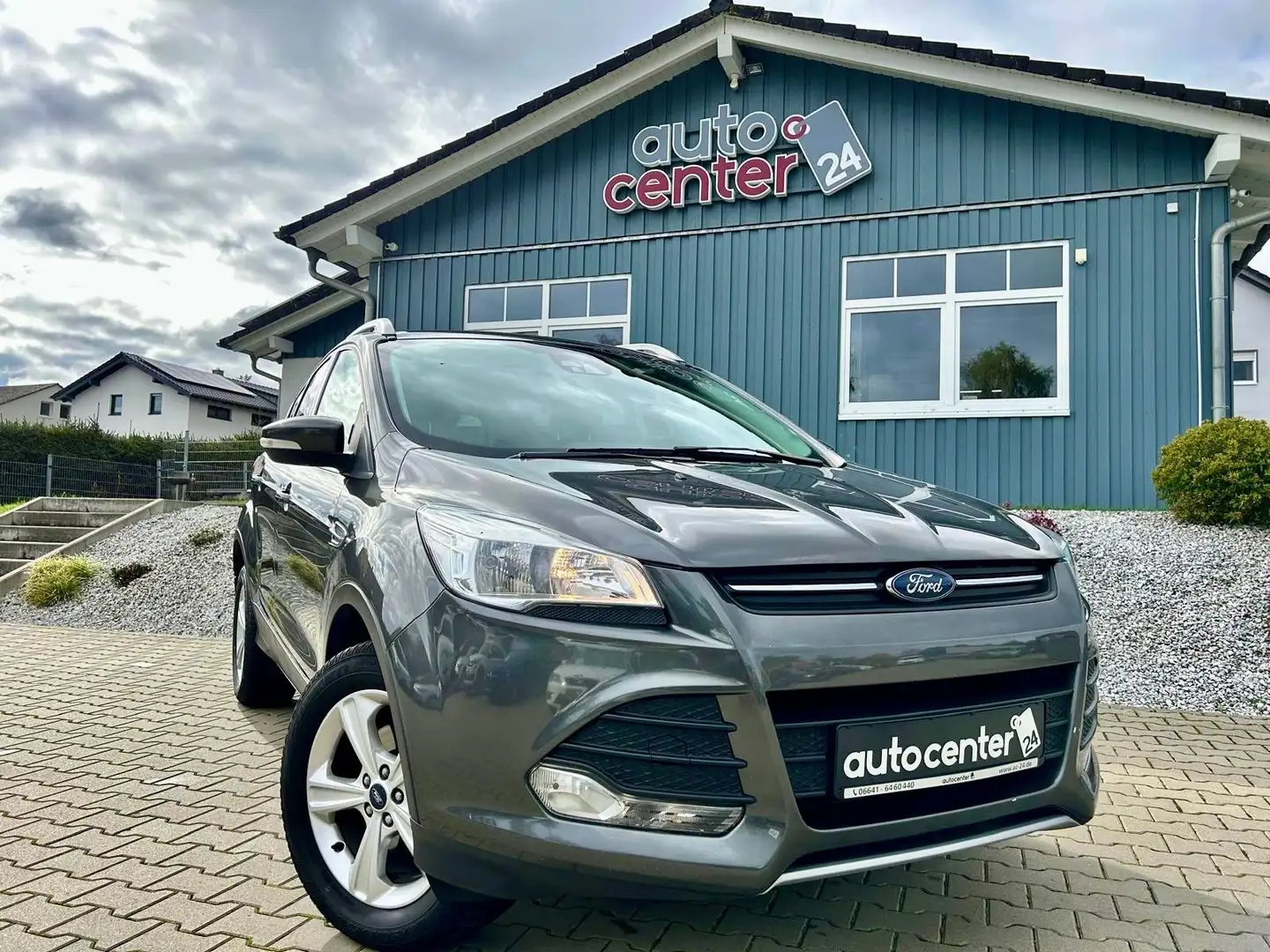 Ford Kuga Sync Edition°Navi°PDC°2.Hand° Grau - 1