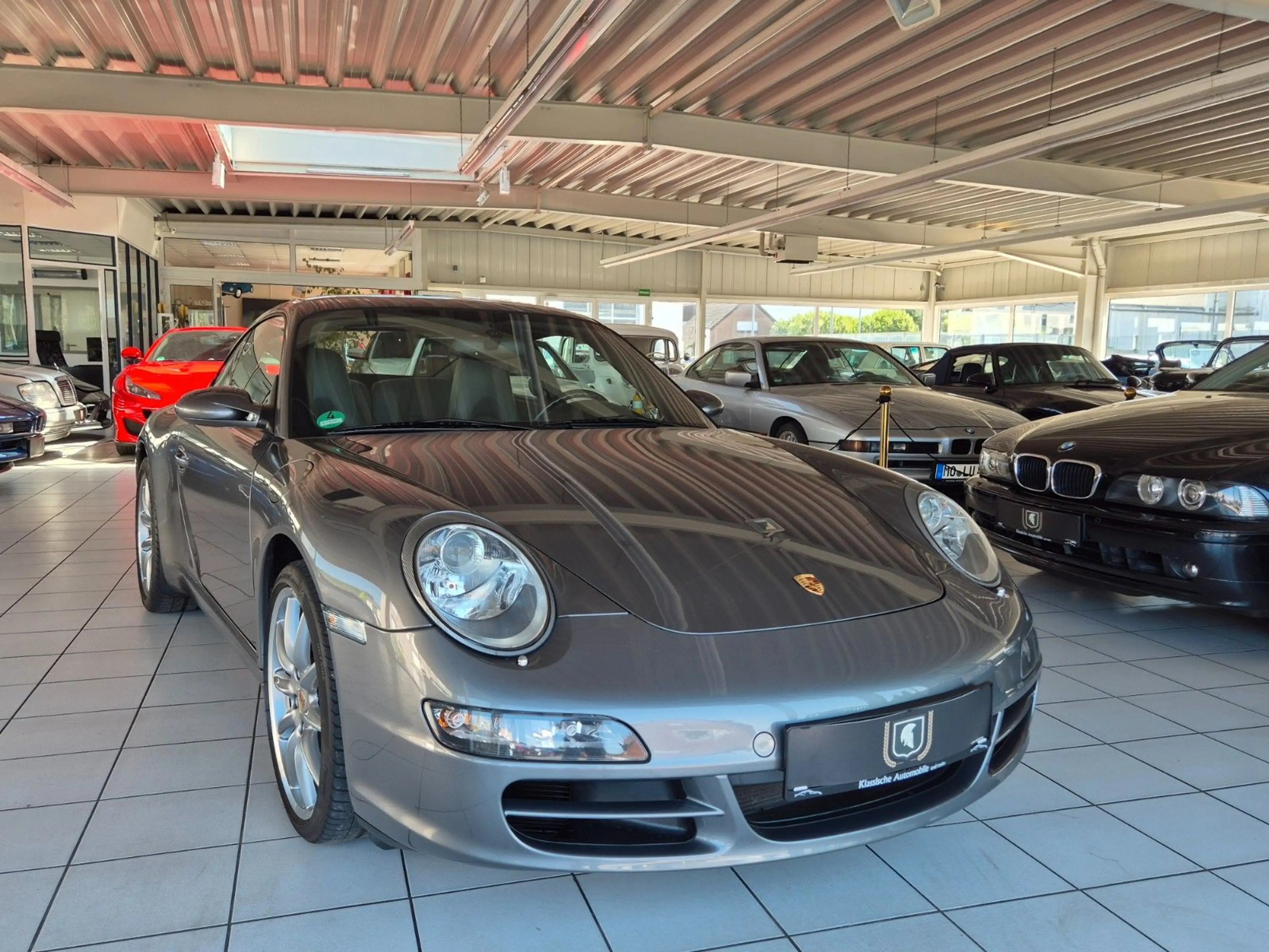 Porsche 997 Carrera/Dt./Historie/Meteor Grau/Top — photo 4