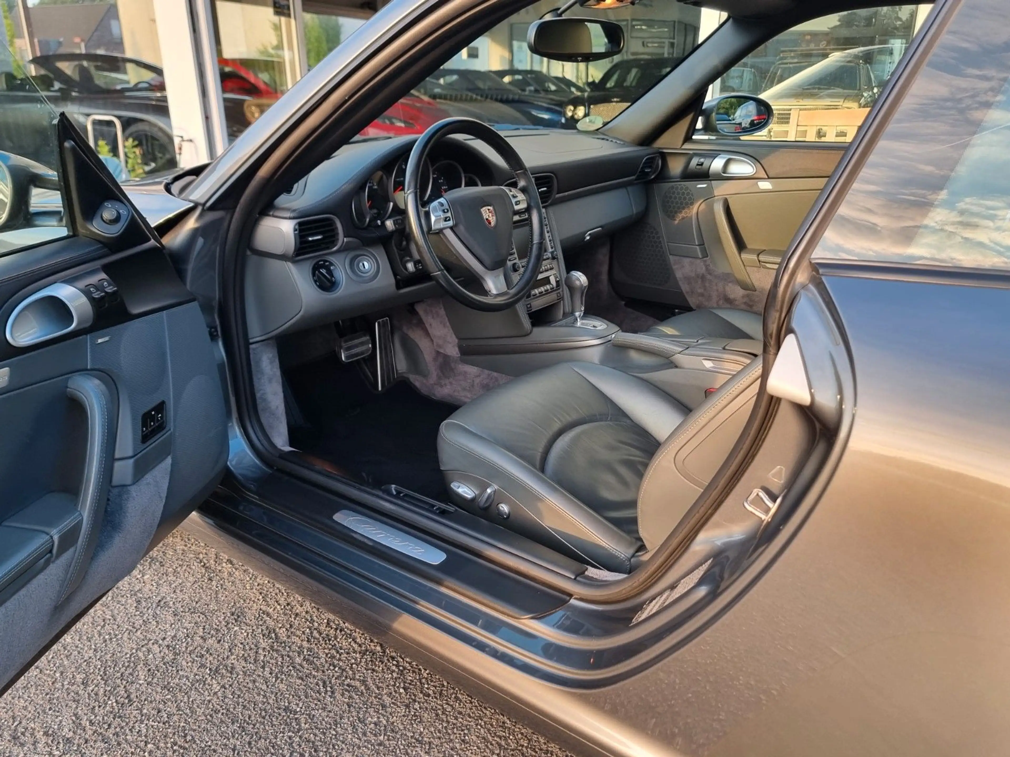 Porsche 997 Carrera/Dt./Historie/Meteor Grau/Top — photo 3