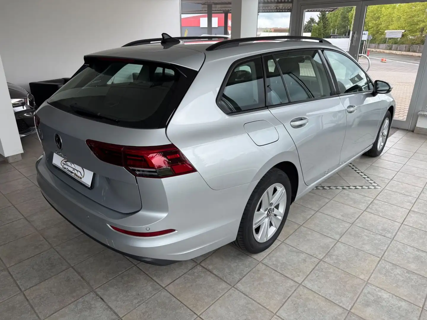 Volkswagen Golf VIII Variant Life LED 1.HD VIRTUAL MWST. Argent - 2