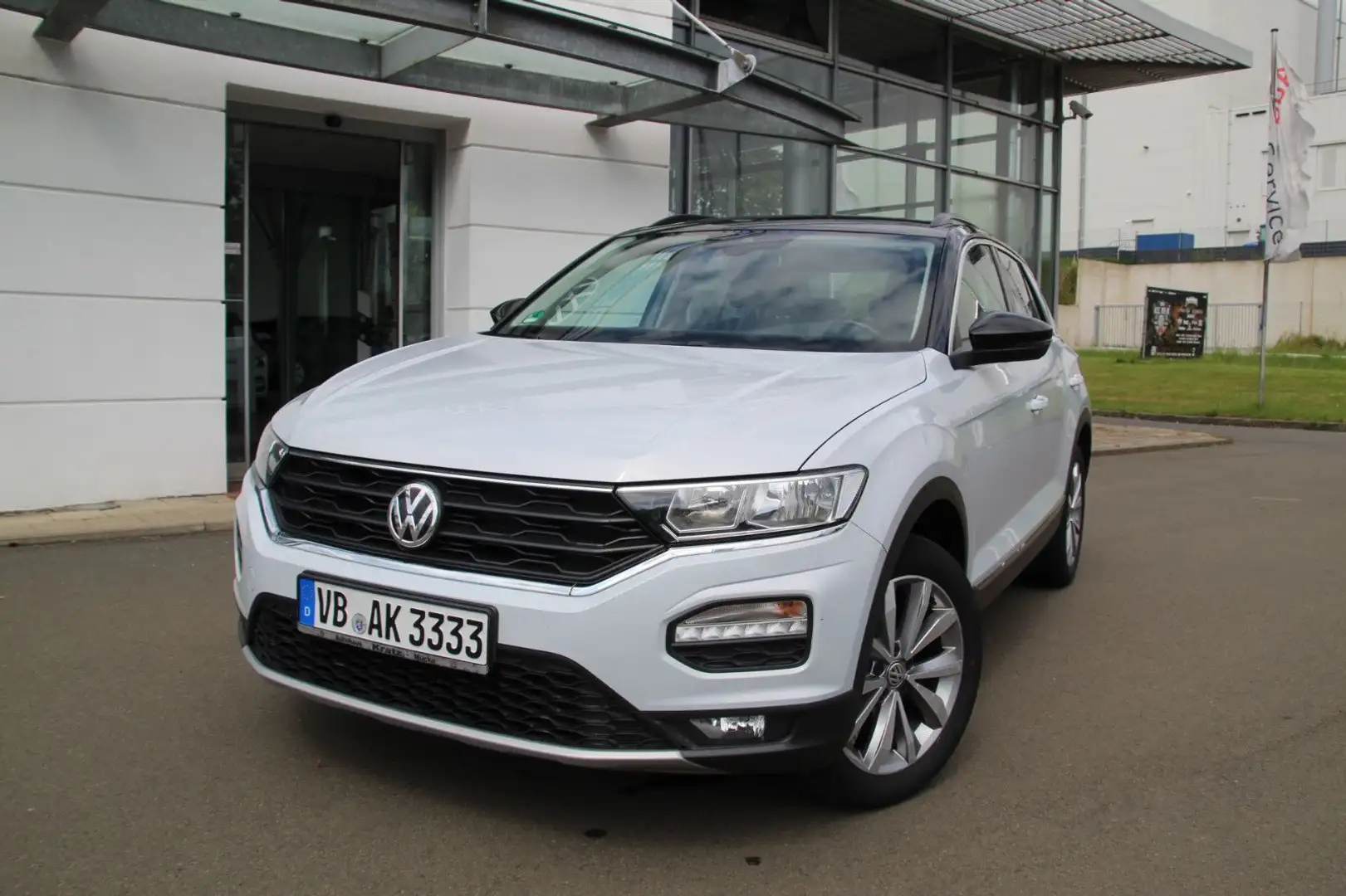 Volkswagen T-Roc Style 4Motion TDI DSG  AHK+Navi Silber - 2