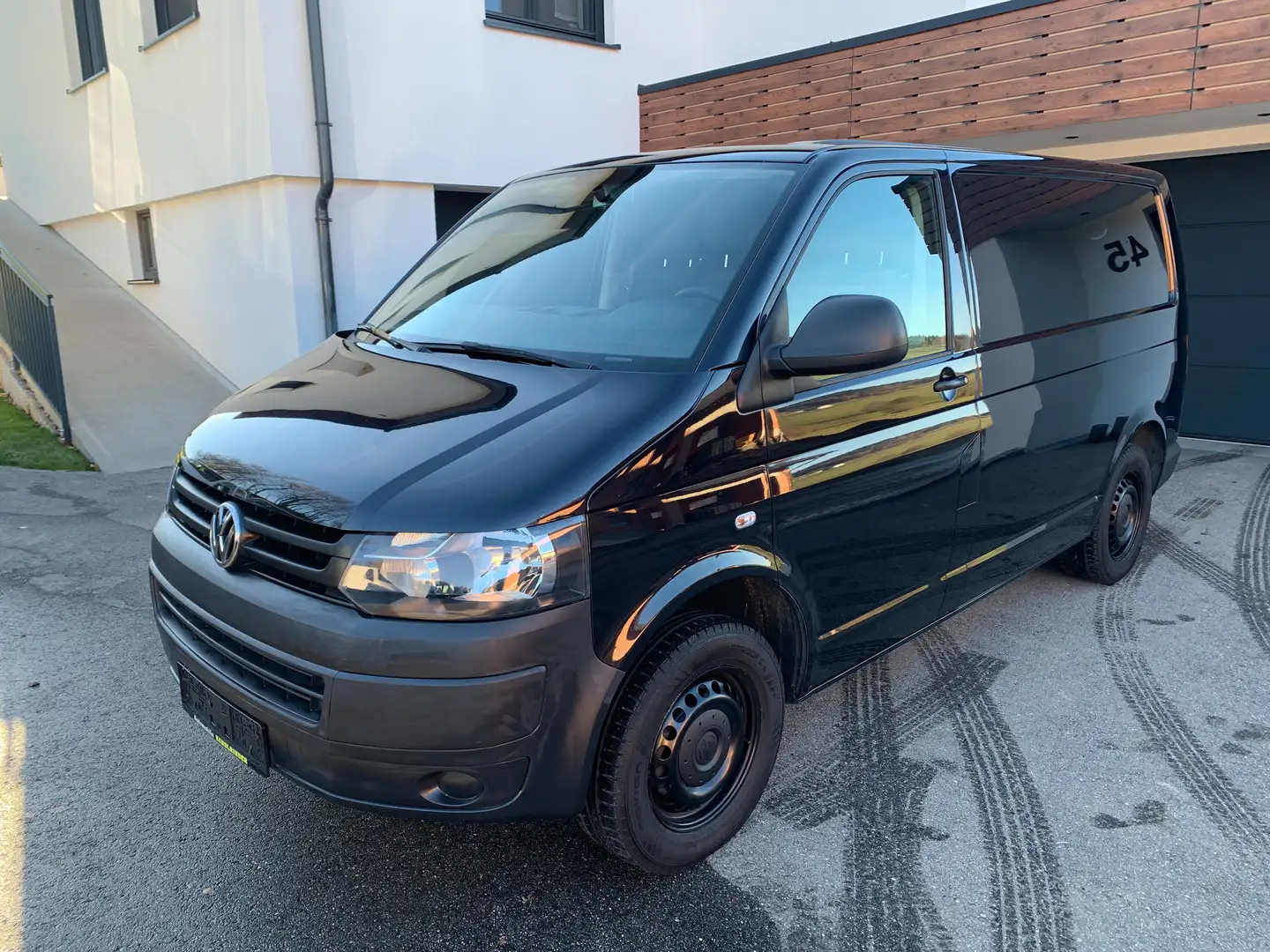 Volkswagen T5 Transporter Kasten,Pickerl Neu Schwarz - 1