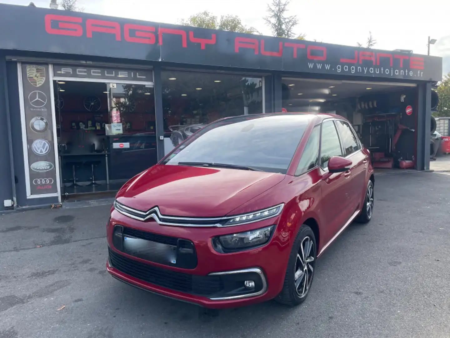 Citroen C4 Picasso PURETECH 130CH FEEL S\u0026S EAT6 BOITE AUTOMATIQUE Rood - 1