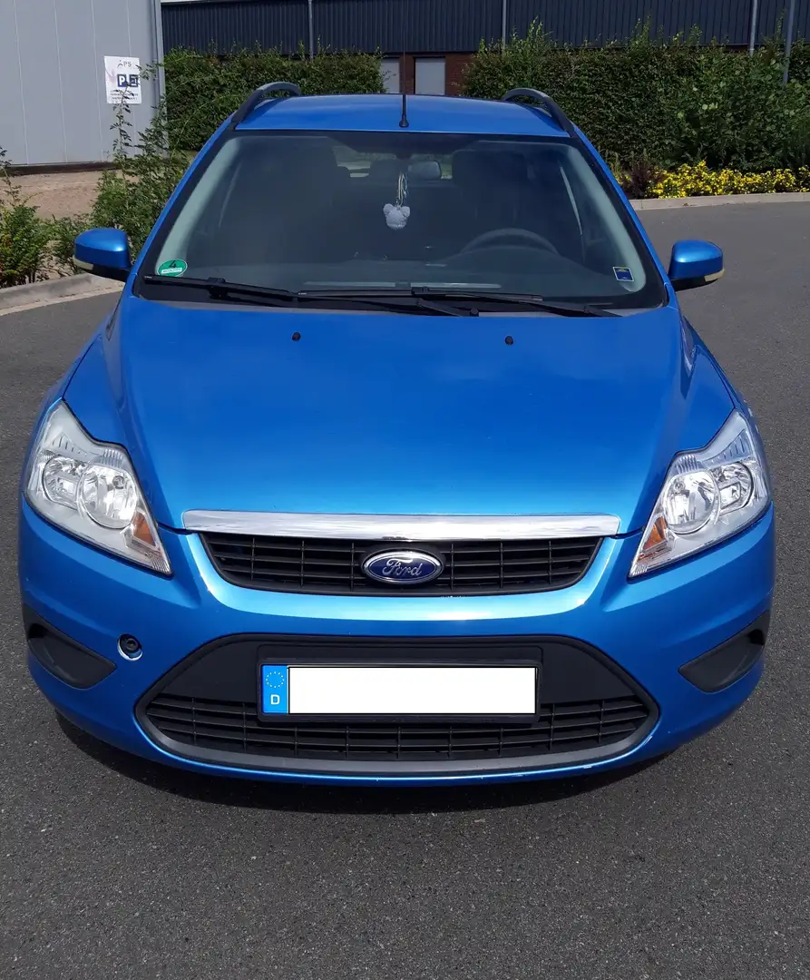 Ford Focus Tunier 1.6i Blau - 1