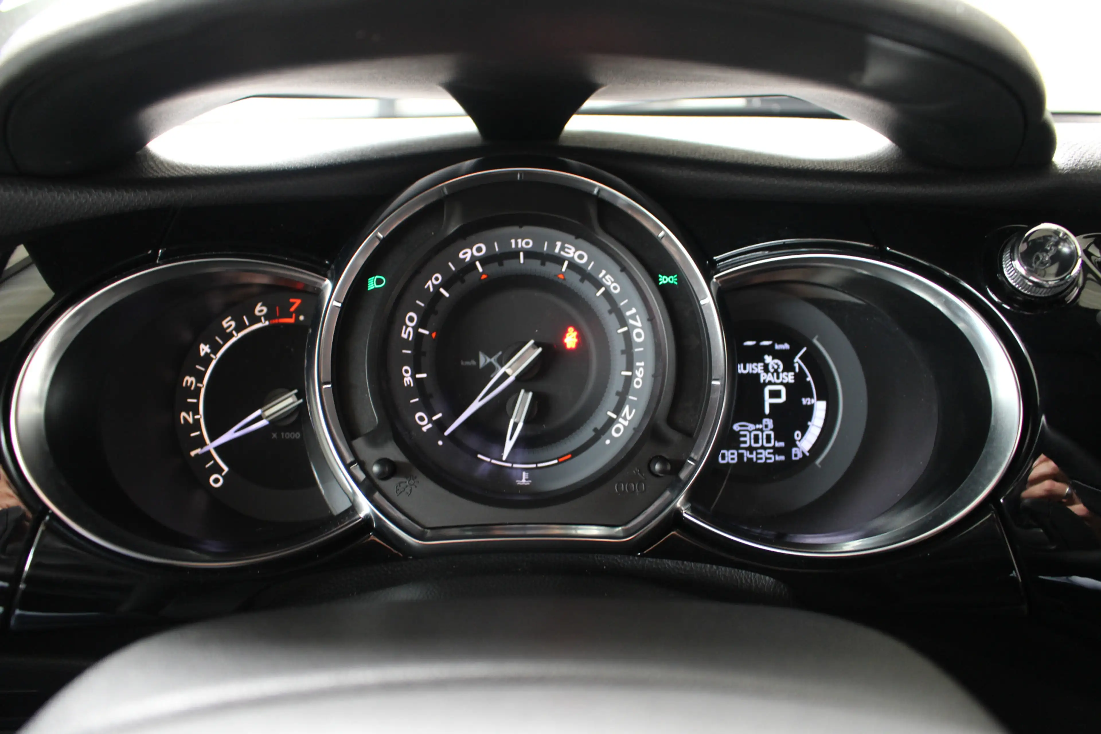 DS Automobiles DS 3 1.2 PureTech Connected Chic Automaat Cruise Contro — photo 12