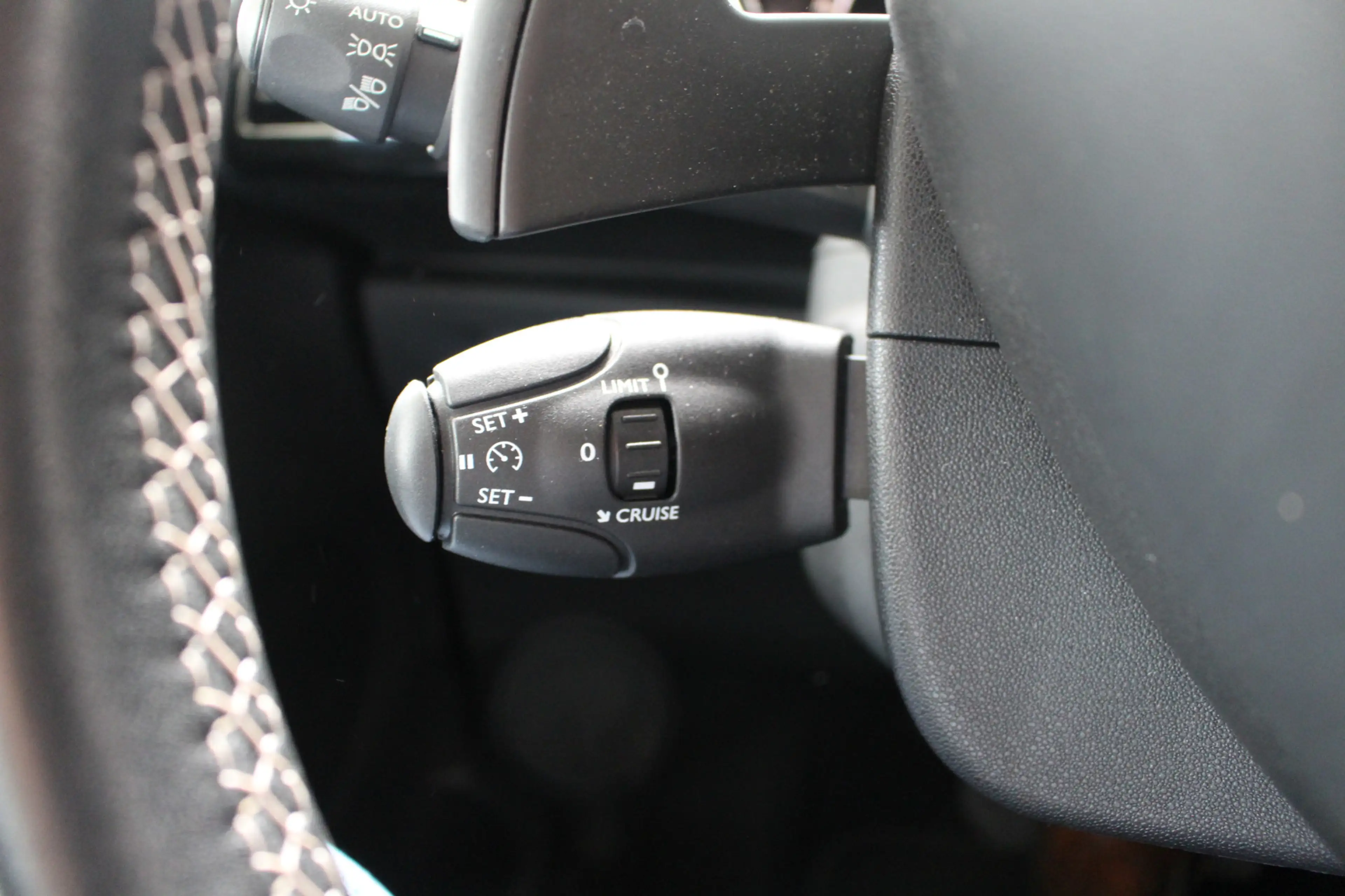 DS Automobiles DS 3 1.2 PureTech Connected Chic Automaat Cruise Contro — photo 11