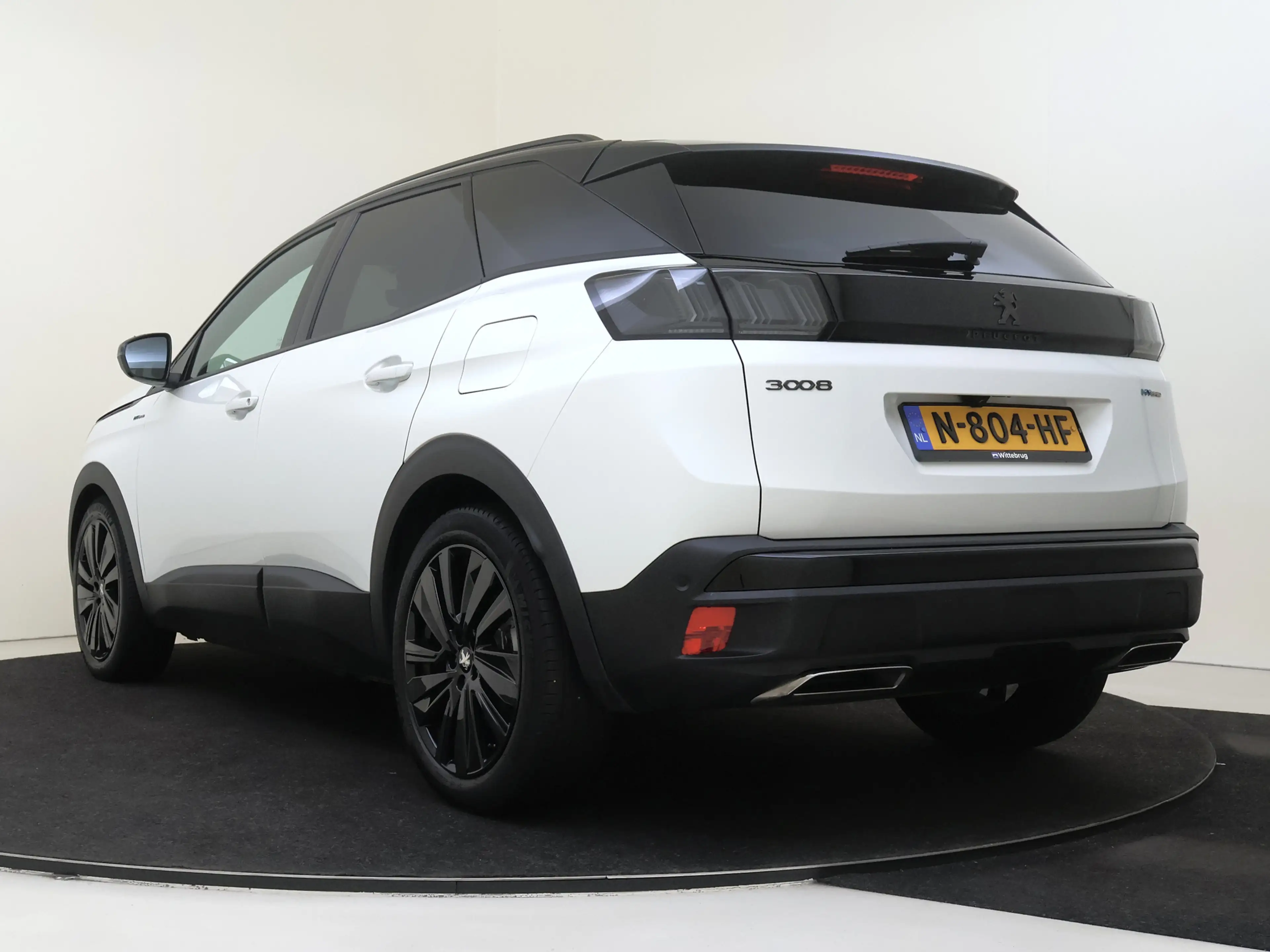 Peugeot 3008 1.6 HYbrid 225 GT YP — photo 4