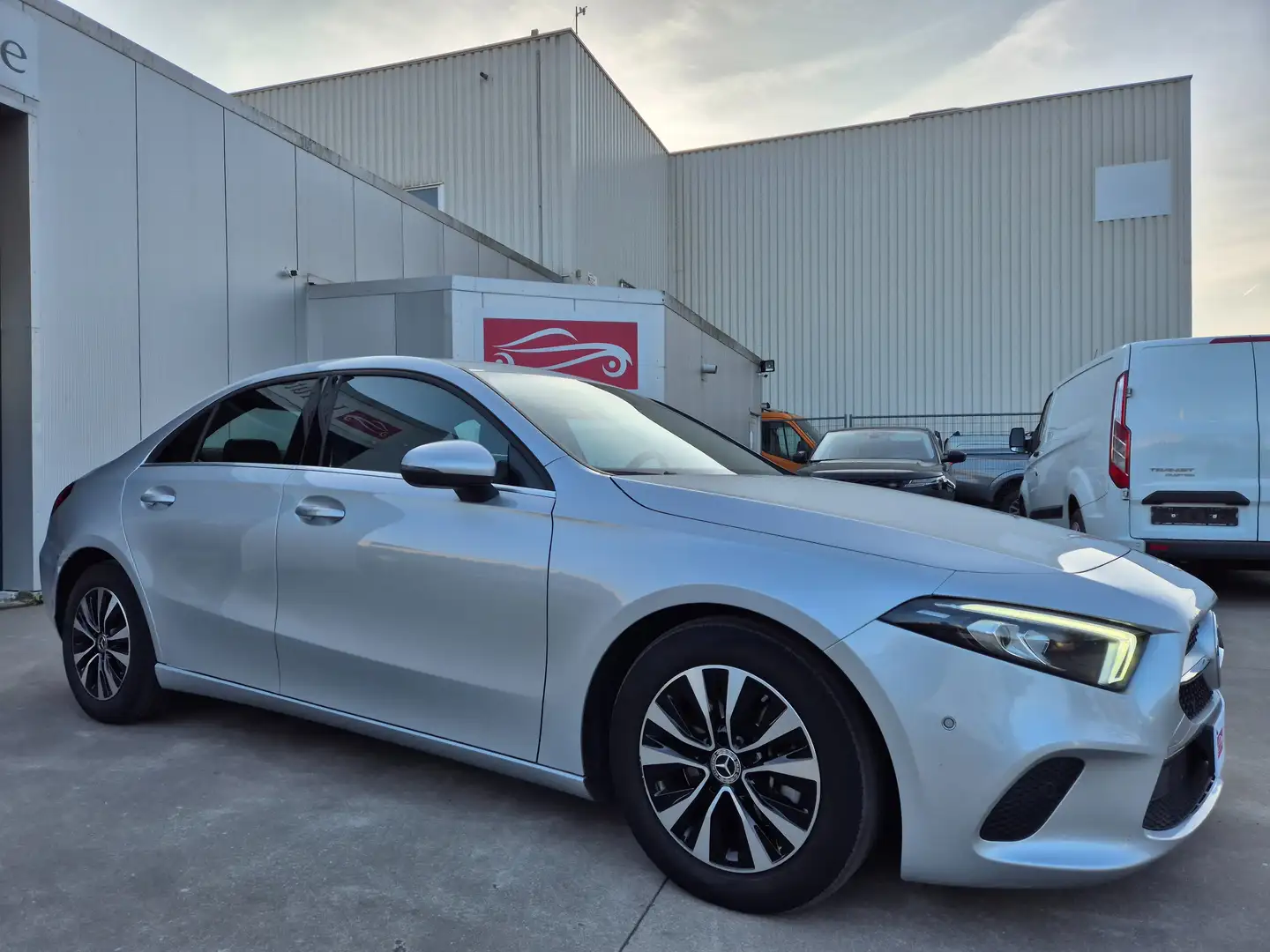 Mercedes-Benz A 180 d // AUTO-8 // 86.809 KM // 2021 ! Gris - 1