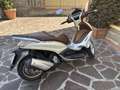 Piaggio Beverly 300 300 ie - thumbnail 4