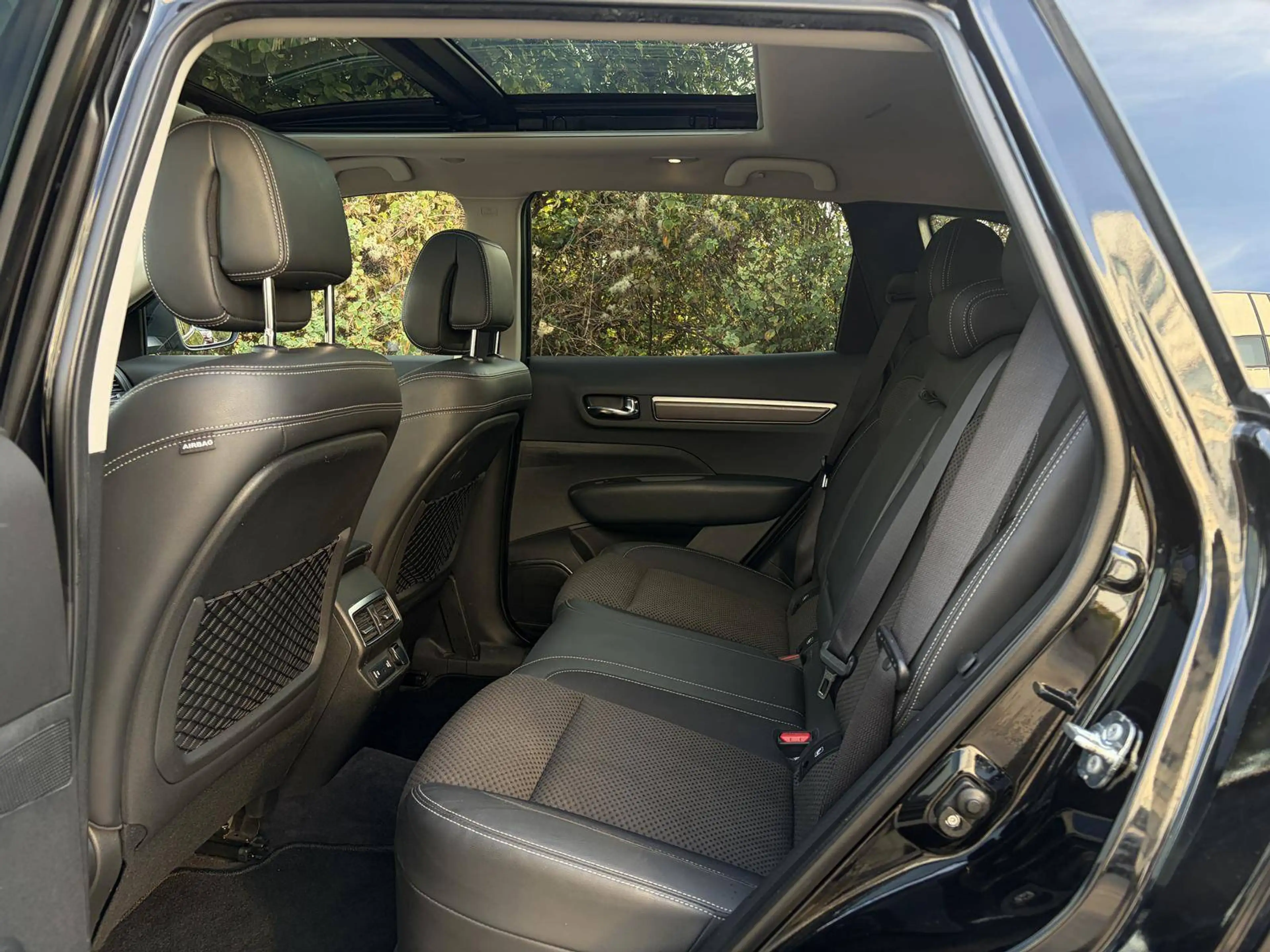 Renault Koleos 2.0 dCi 175 4WD X-Tronic LED Panorama AHK Keyless Ambiente — photo 10