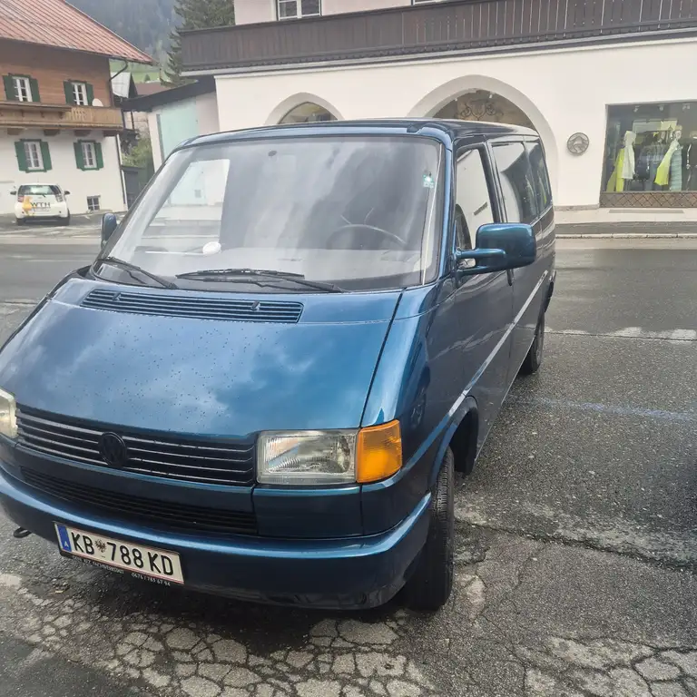 Volkswagen T4 Kombi 1990 из Европы — купить под ключ