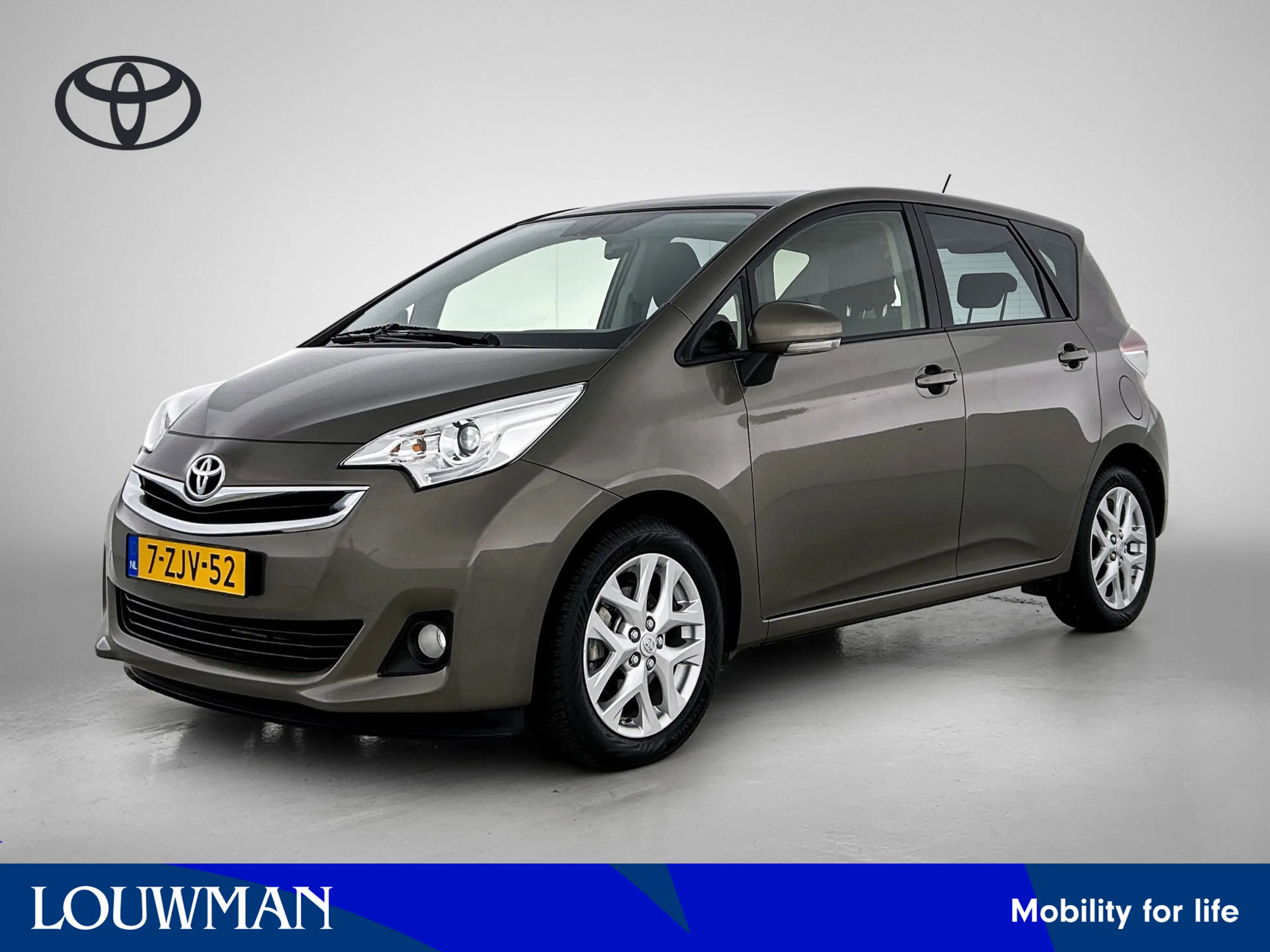 Toyota Verso-S 1.3 VVT-i Dynamic *Automaat | Panoramadak | Trekha