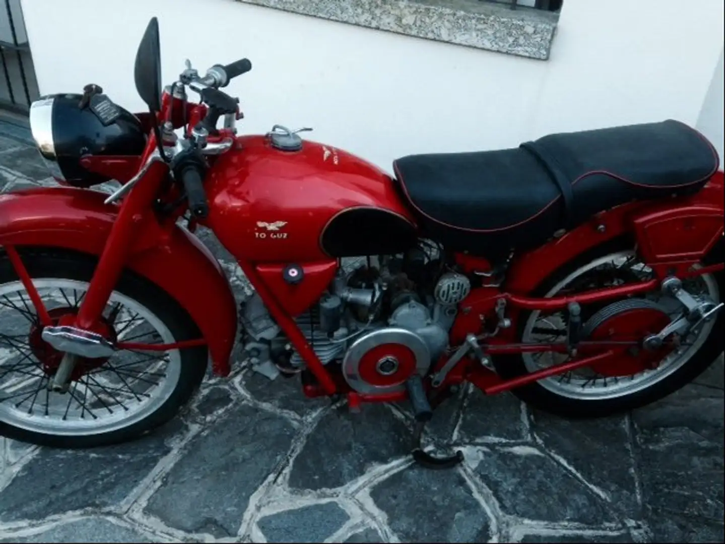 Moto Guzzi Airone 250 Sport Rouge - 2