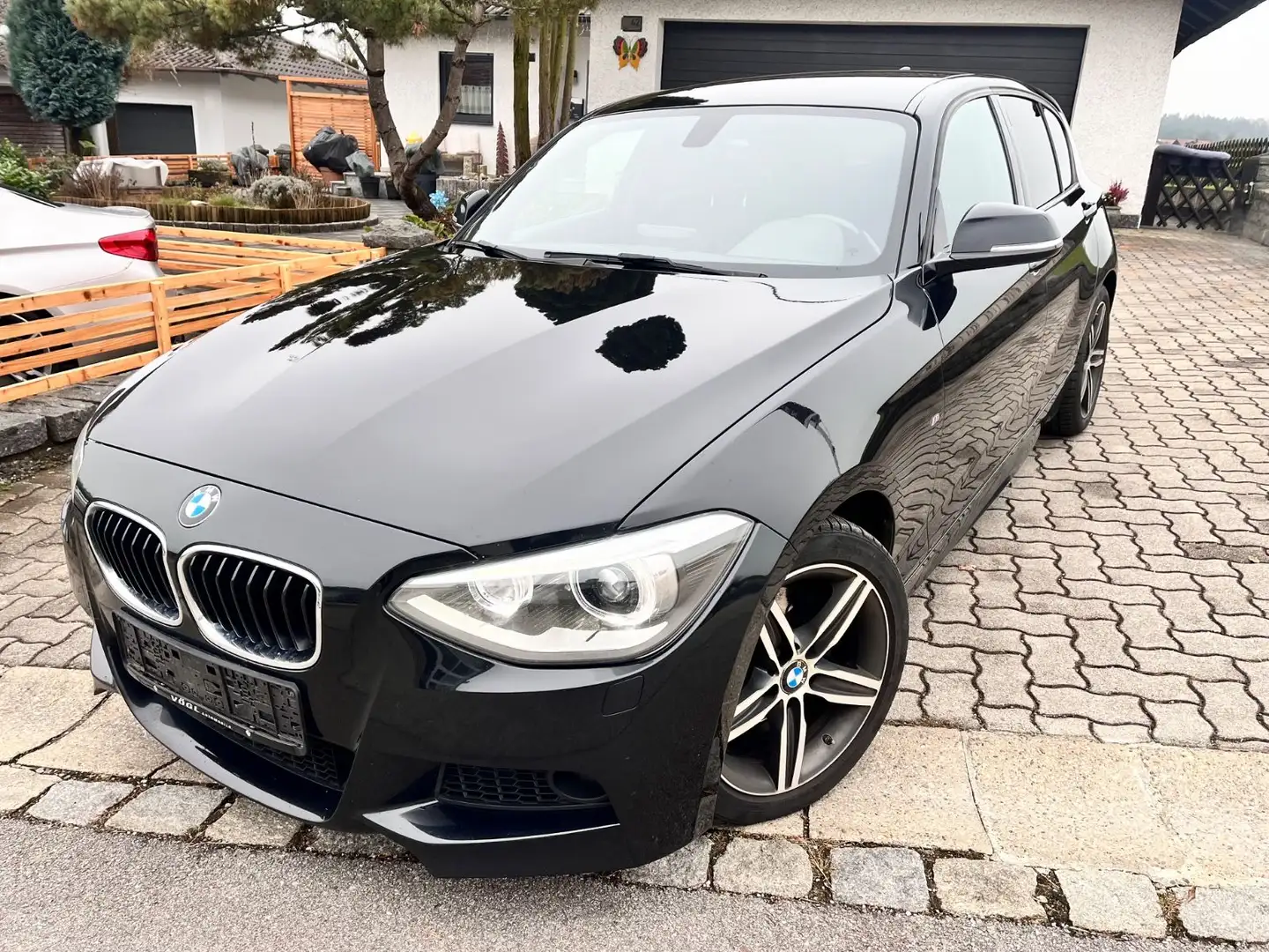 BMW 120 1 Limousine 5-trg. 120*XENON* M-PAKET*M-TECH Schwarz - 2