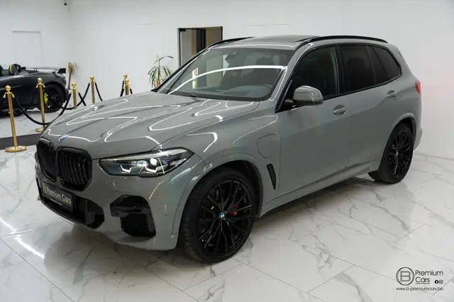 BMW X5 view 3