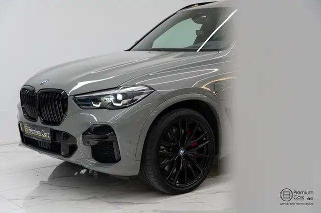 BMW X5 view 12