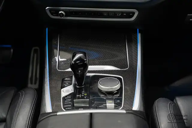 BMW X5 view 24