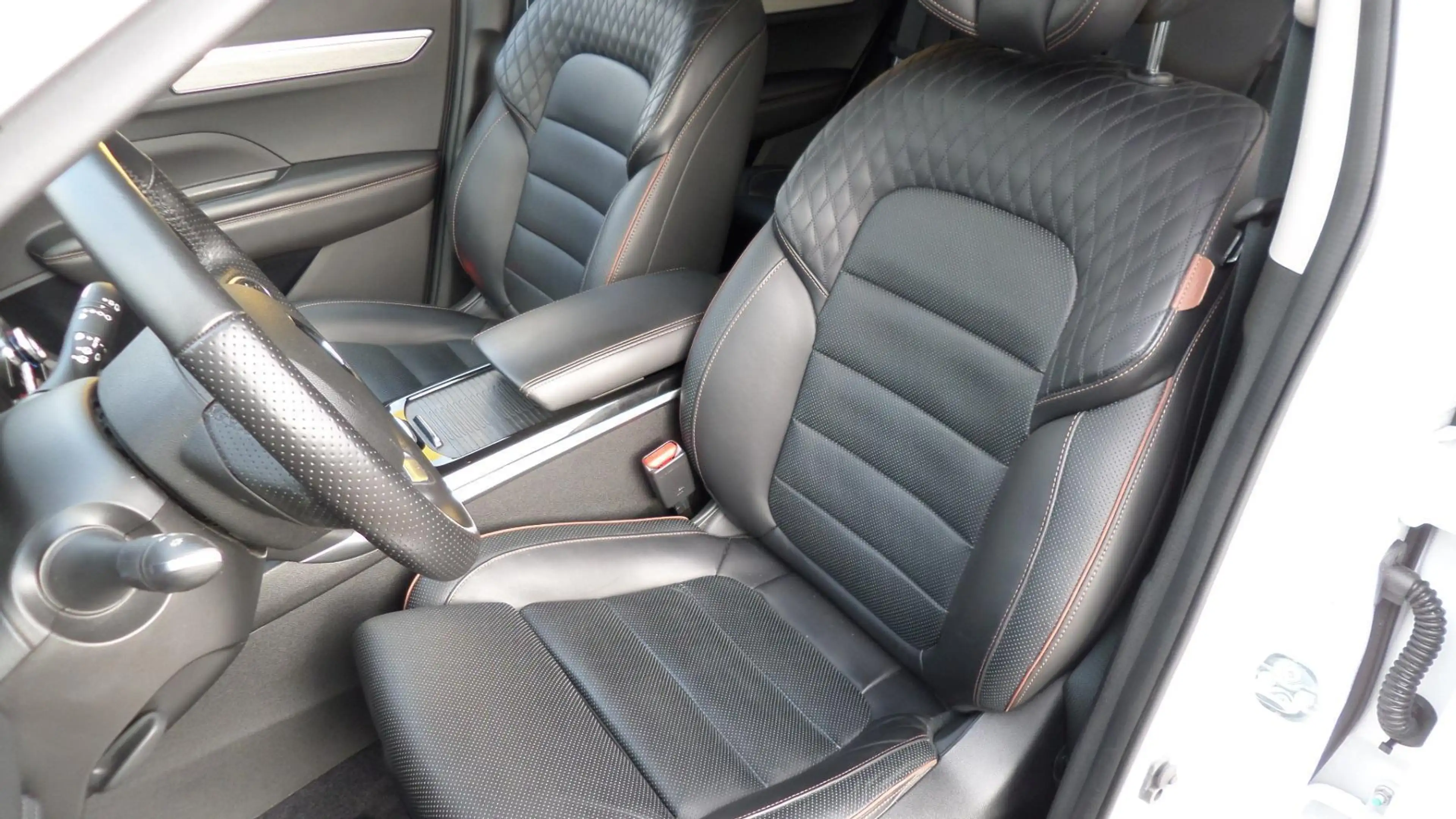Renault Koleos II Initiale Paris 2.0 BLUE dCi 185 PS mit AHZV AHZV, Dach, Bose — photo 8