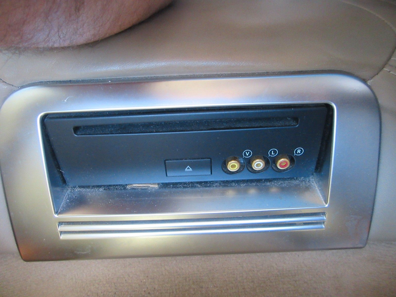 Mercedes-Benz E 350 CGI BlueEfficiency 4Matic **2.HAND** — photo 14