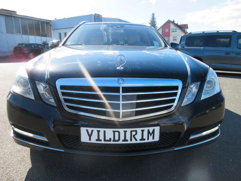 Mercedes-Benz E 350 CGI BlueEfficiency 4Matic **2.HAND** — photo 3