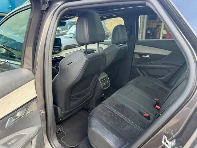 Peugeot 3008 view 10