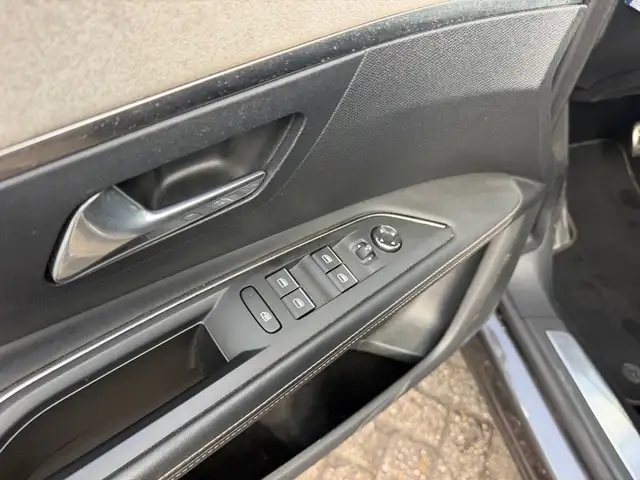 Peugeot 3008 view 21