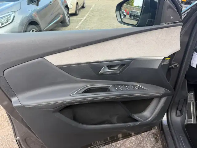 Peugeot 3008 view 20