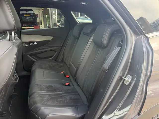 Peugeot 3008 view 12