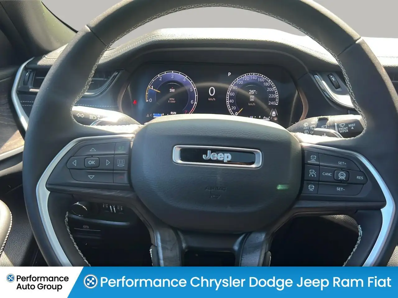 Jeep Grand Cherokee снимка Jeep Grand Cherokee