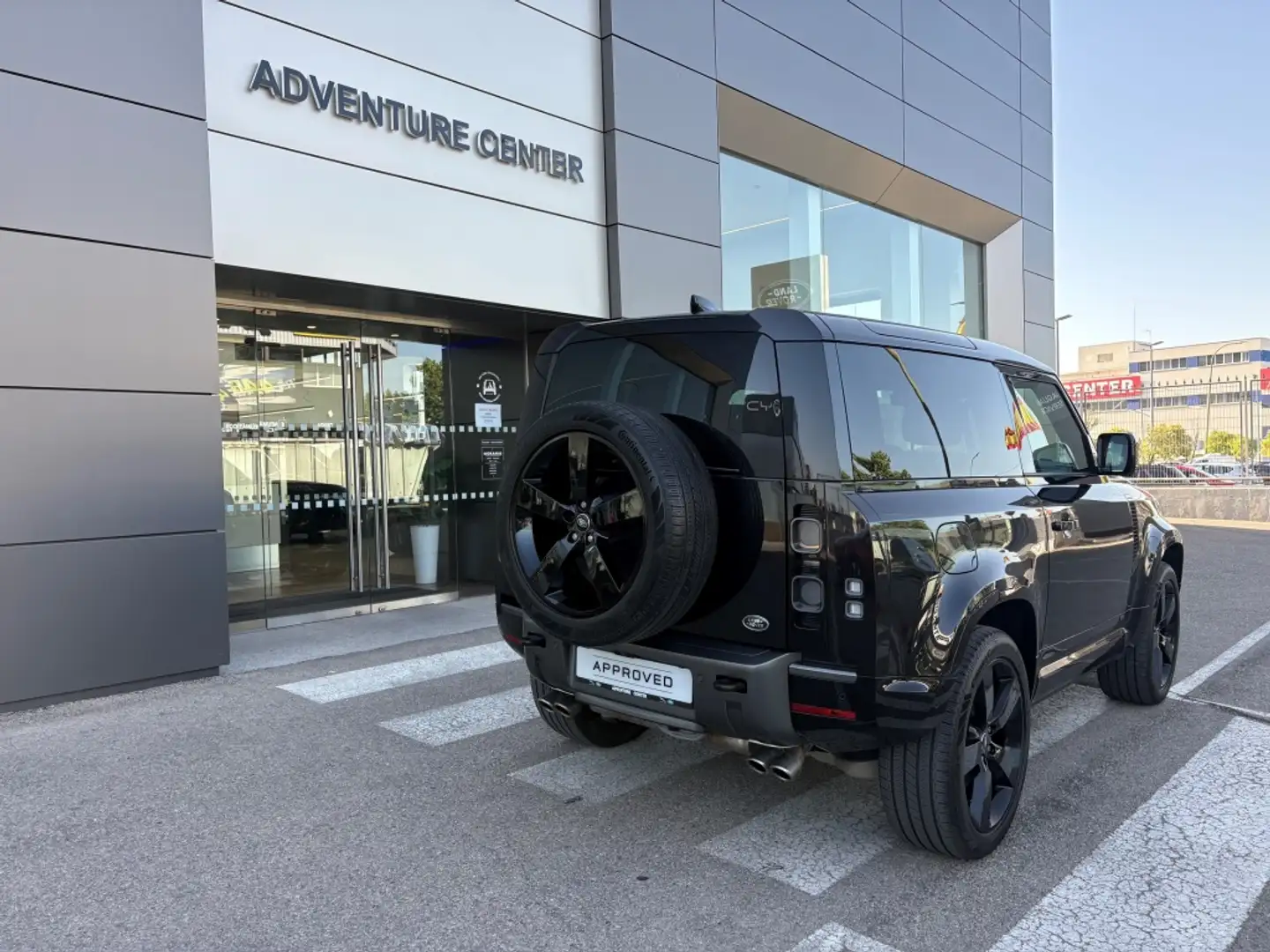 Land Rover Defender 90 5.0 V8 AWD Aut. 525 Negro - 2
