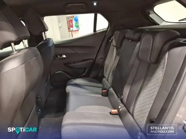 Peugeot 2008 view 10