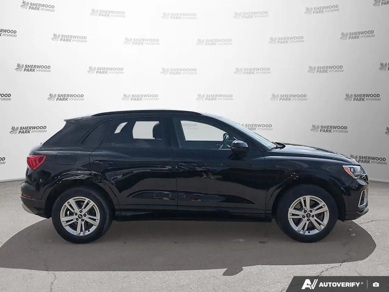 Audi Q3 снимка Audi Q3