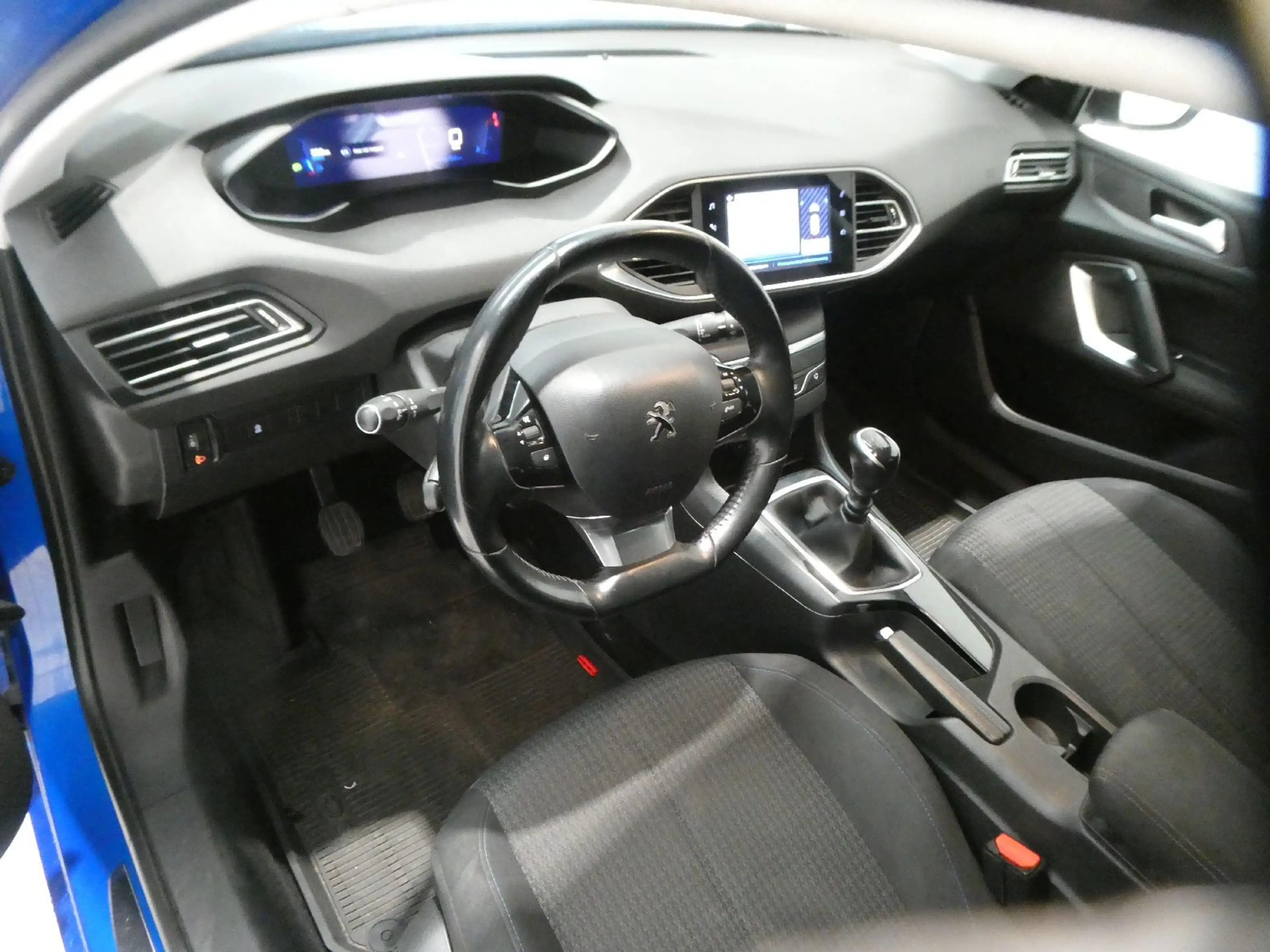 Peugeot 308 Ii Sw Active Pac — photo 15