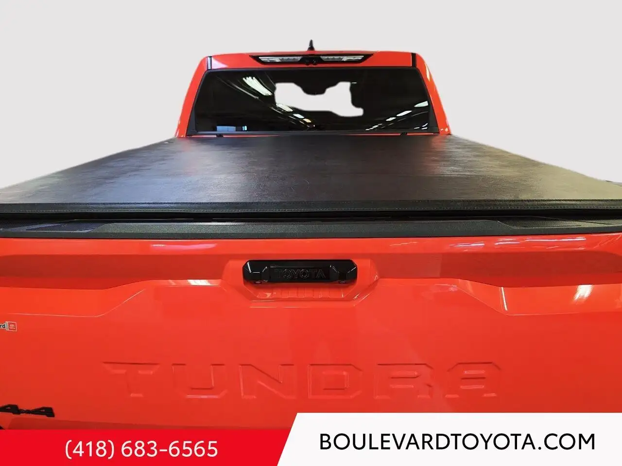 Toyota Tundra снимка Toyota Tundra