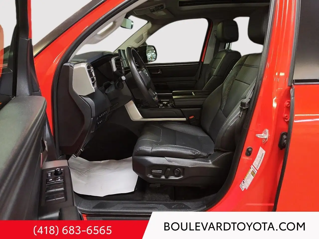 Toyota Tundra снимка Toyota Tundra
