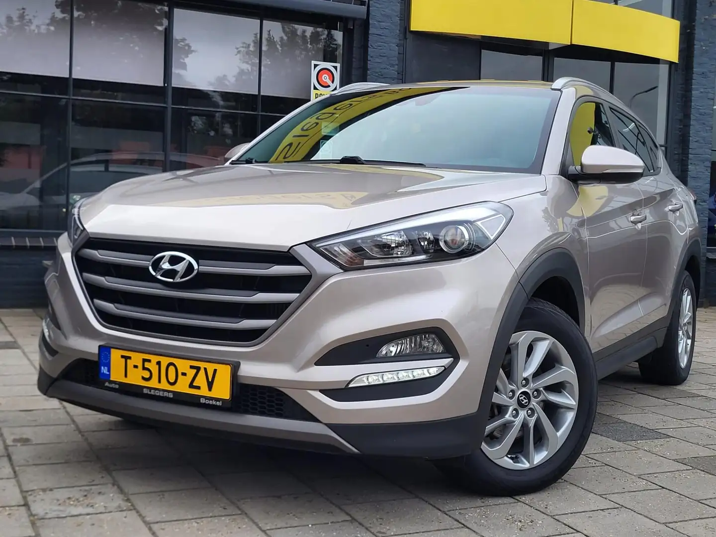 Hyundai TUCSON 1.6 T-GDi i-Motion 4WD | Automaat | Park. Cam. | S Grijs - 2