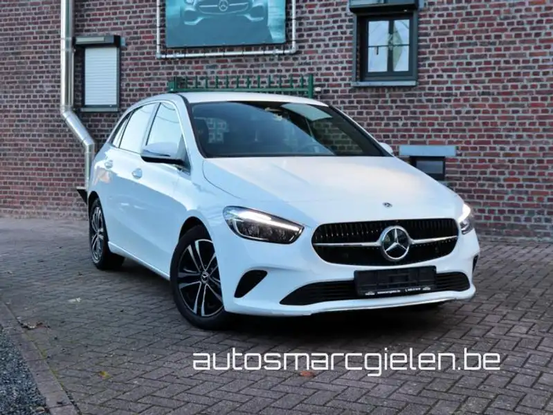 Mercedes-Benz B 200