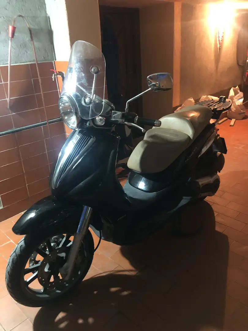 Piaggio Beverly 500 CRUISER Black - 2